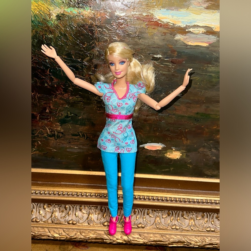 Barbie Career Series 12 Inch Doll - NURSE 2009 Sold As Pictured Articulated